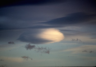 rotor cloud under lenticular