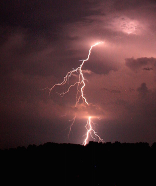 cloud to ground lightning